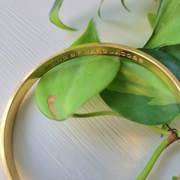 Marc By Marc Jacobs | Black and Gold Bangle Bracelet - Picture 3 of 6